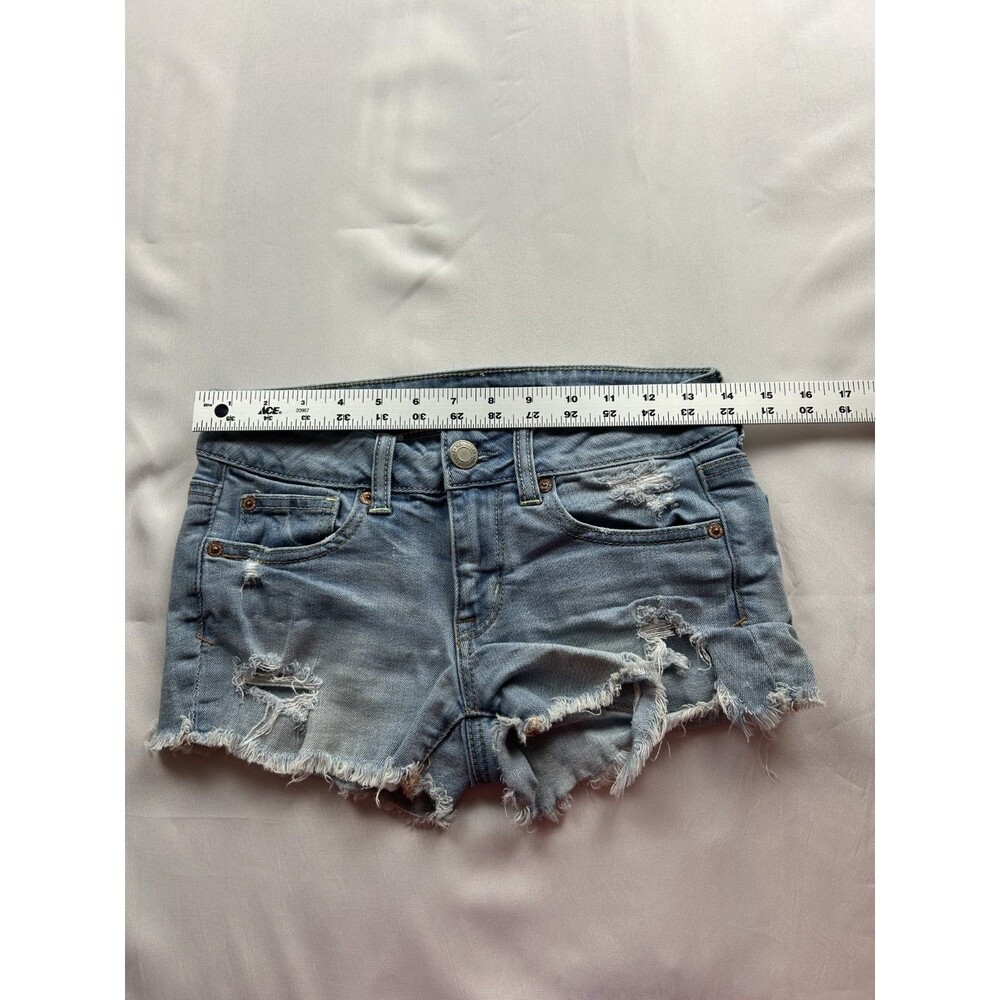American Eagle Women's Denim Cut Off Raw Hem Denim Jean Shorts sz 2 - Picture 5 of 6